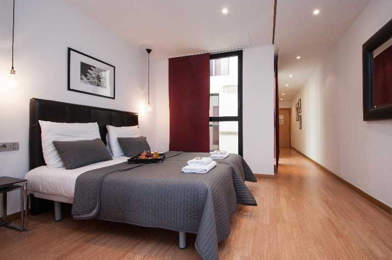 Short Stay Group Liceu Serviced Apartments Barcelona Eksteriør bilde