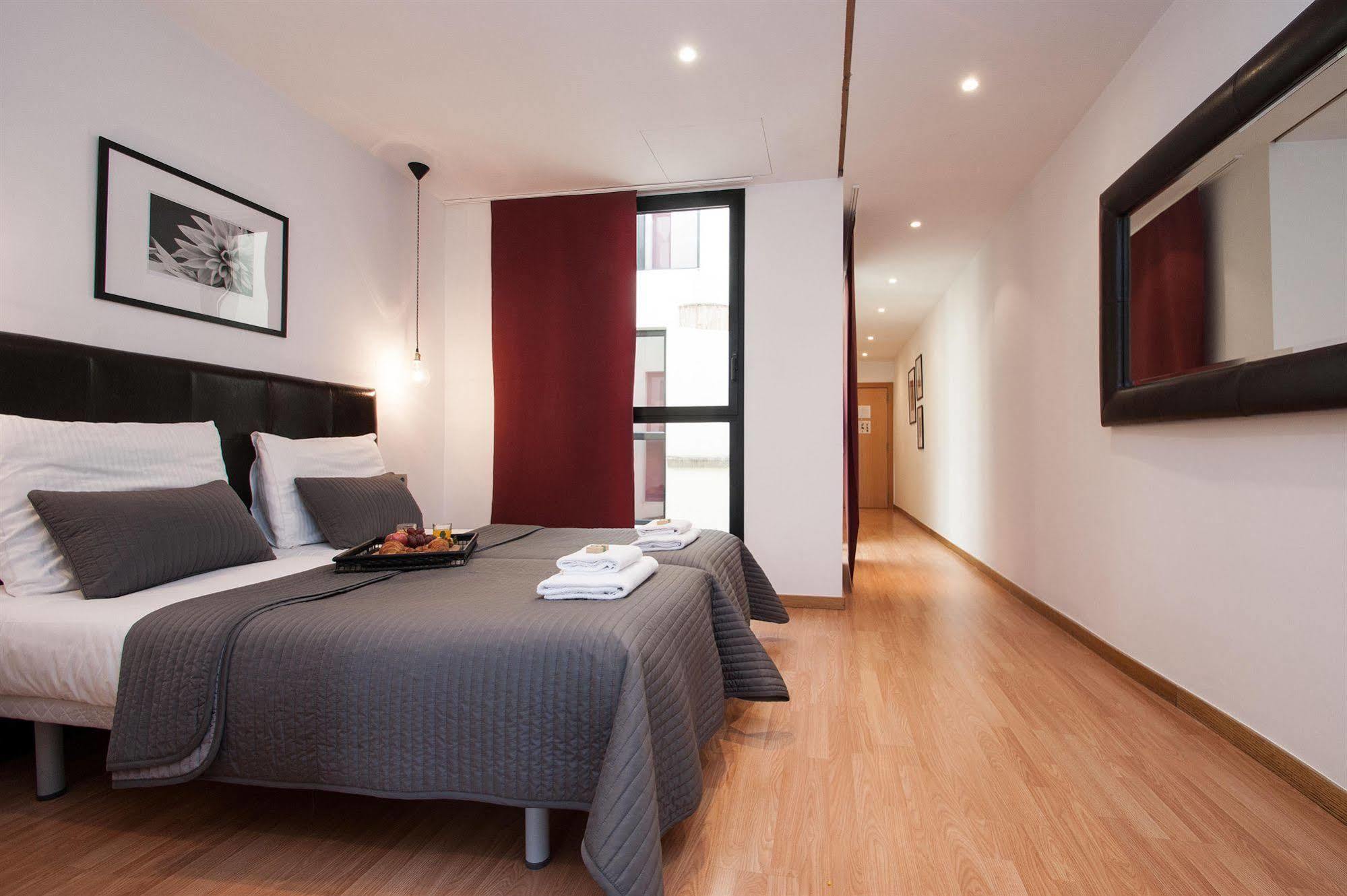 Short Stay Group Liceu Serviced Apartments Barcelona Eksteriør bilde